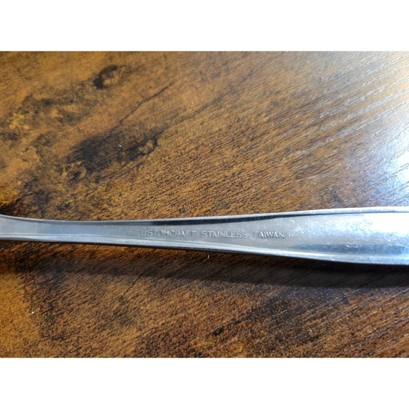 Vintage CustomCraft Stainless Steel Pie Server - Silver Handle -Made in Taiwan - Picture 5 of 6